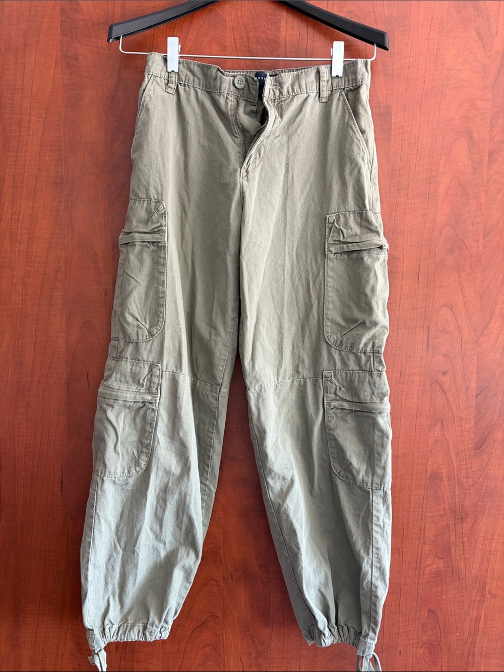 Aeropostale Olive Green Cargo Pants